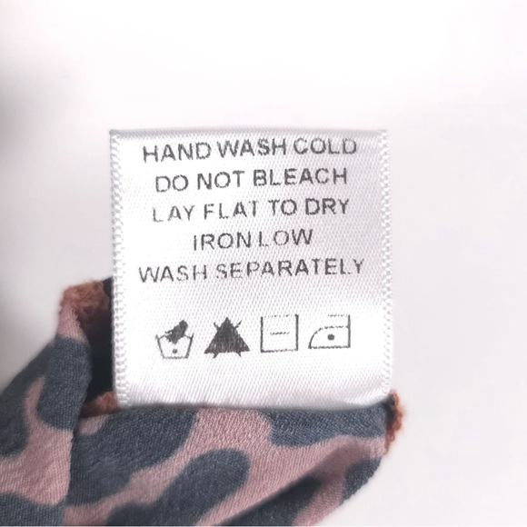 Lovers + FRIENDS REVOLVE Tina Leopard Rushed
Side Tie Square Neck Dress SMALL - Picture 11 of 11